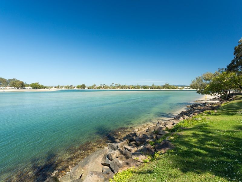 4/22 Bullimah Av, Burleigh Heads QLD 4220