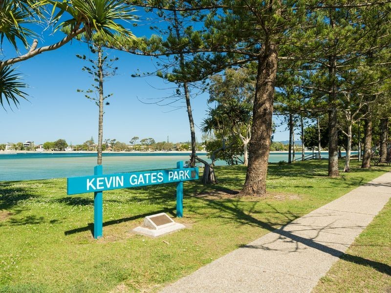 4/22 Bullimah Av, Burleigh Heads QLD 4220