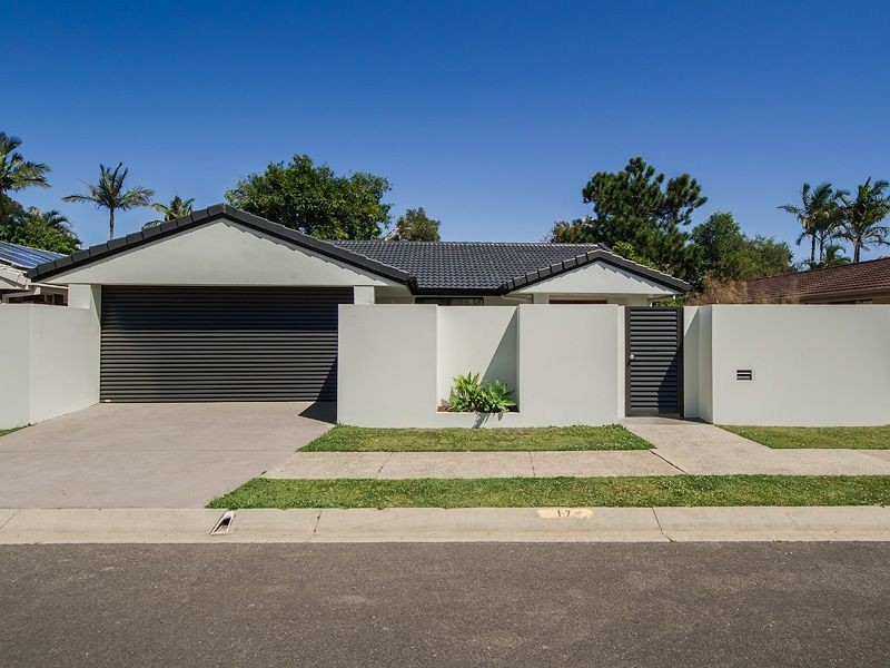 17 Montezuma Dr, Burleigh Waters QLD 4220