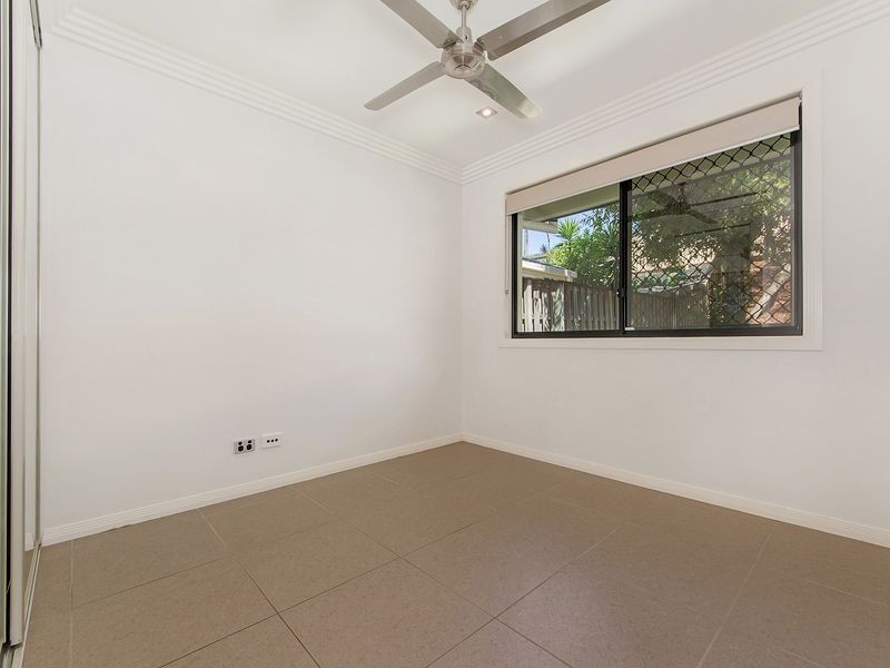 17 Montezuma Dr, Burleigh Waters QLD 4220