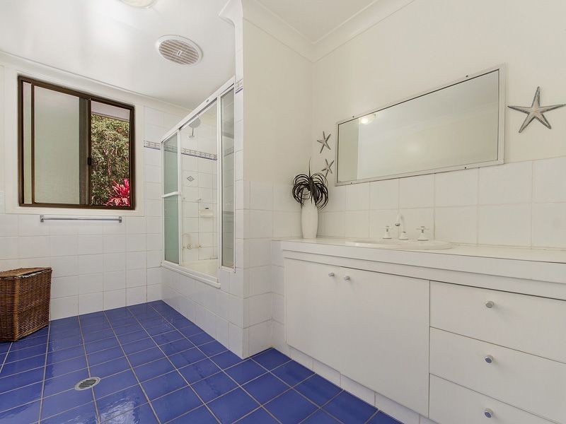 136 Araluen Road, Tallebudgera Valley QLD 4228