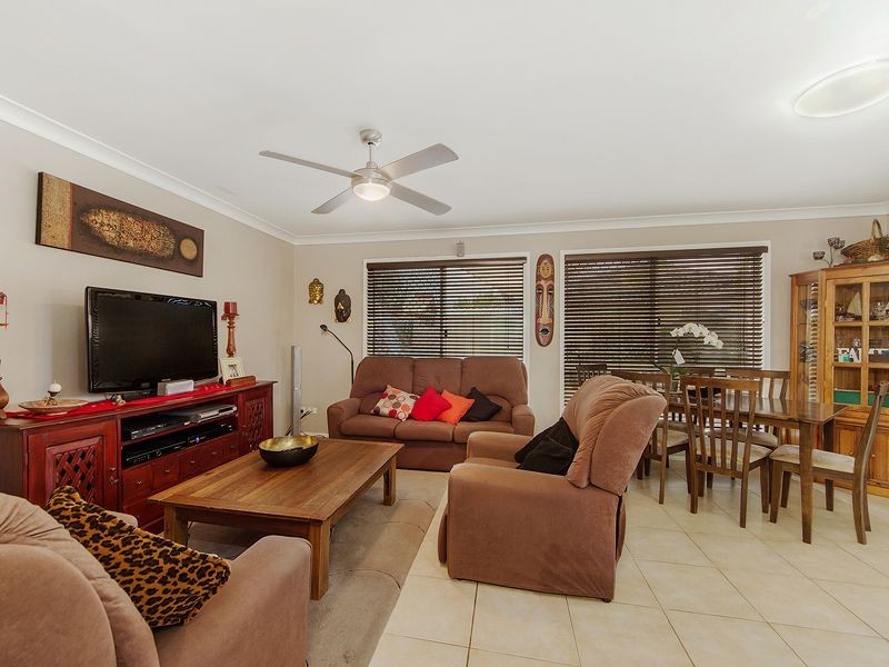 2/5 St Lucia Court, Varsity Lakes QLD 4227