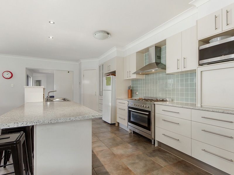 28 Kuranga Avenue, Southport QLD 4215