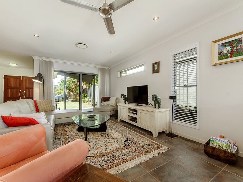 28 Kuranga Avenue, Southport QLD 4215