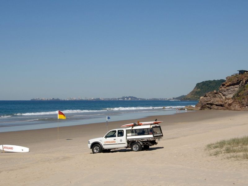 20 Paradise Av, Miami QLD 4220