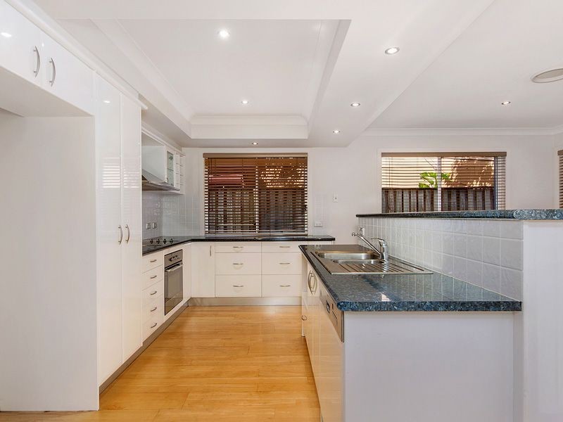 1/5 Stephens Street, Burleigh Heads QLD 4220