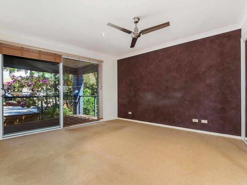 1/5 Stephens Street, Burleigh Heads QLD 4220