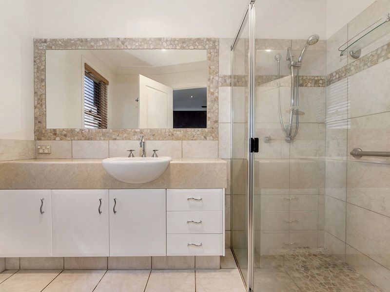 1/5 Stephens Street, Burleigh Heads QLD 4220