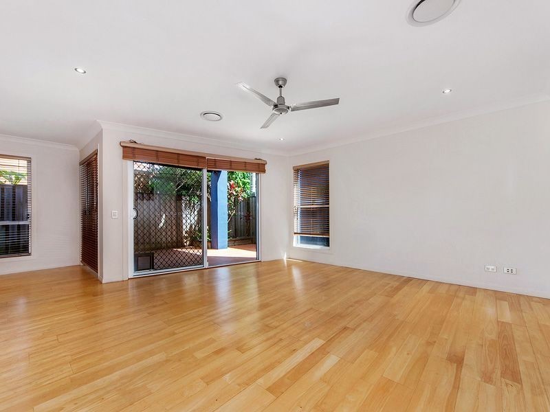 1/5 Stephens Street, Burleigh Heads QLD 4220