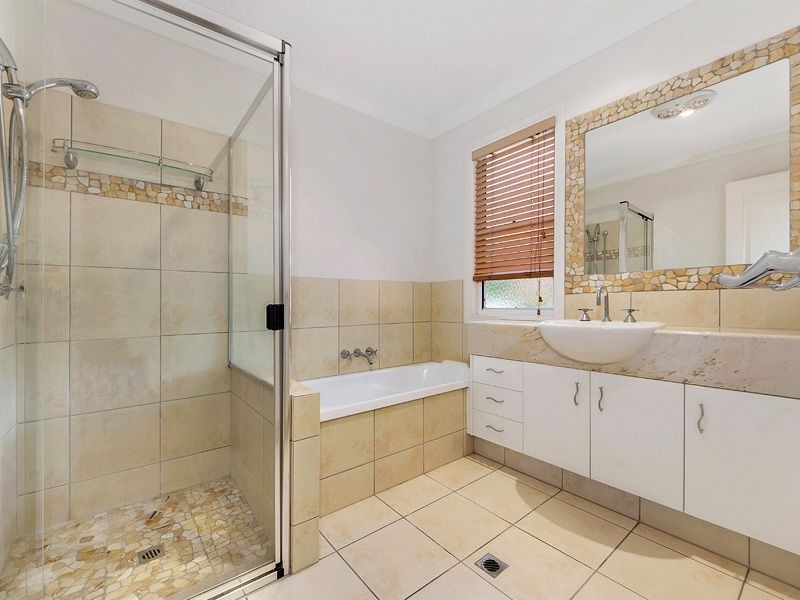 1/5 Stephens Street, Burleigh Heads QLD 4220