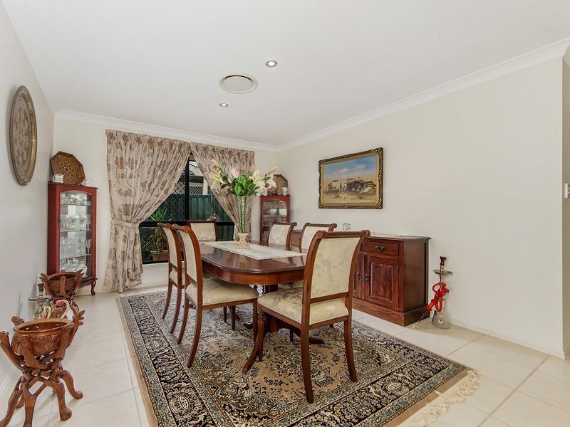 40 Balmain St, Varsity Lakes QLD 4227