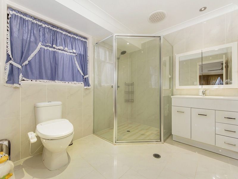 40 Balmain St, Varsity Lakes QLD 4227