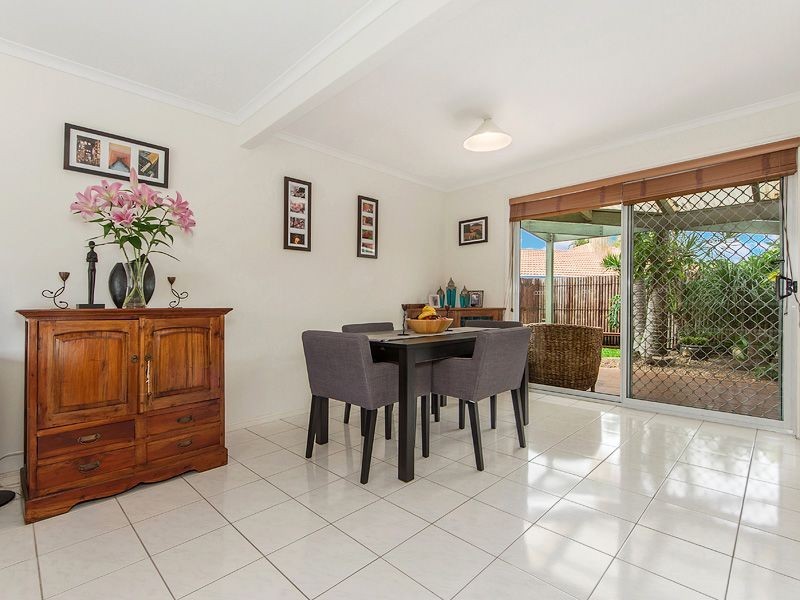 1/3 Pontoon Place, Varsity Lakes QLD 4227