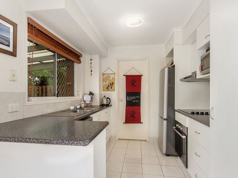 1/3 Pontoon Place, Varsity Lakes QLD 4227