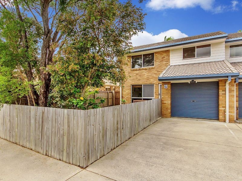 1/3 Pontoon Place, Varsity Lakes QLD 4227