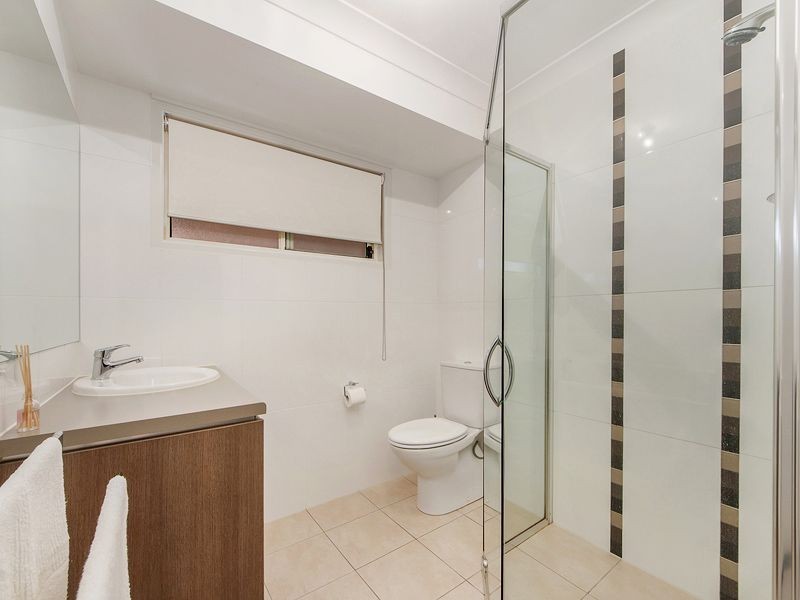 24 Ballerina Street, Burleigh Waters QLD 4220