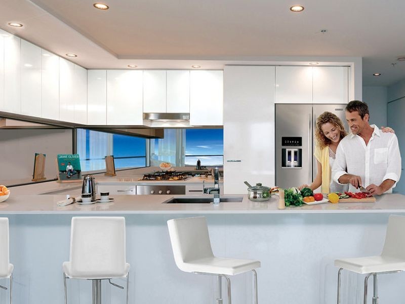 5 Harbour Side Court, Biggera Waters QLD 4216