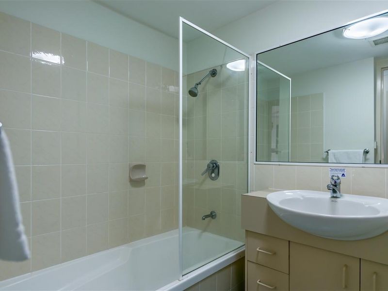 13/23 Wharf Road, Surfers Paradise QLD 4217