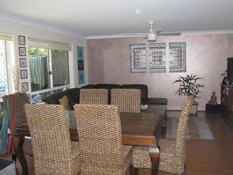 1/5 St Lucia Ct, Varsity Lakes QLD 4227