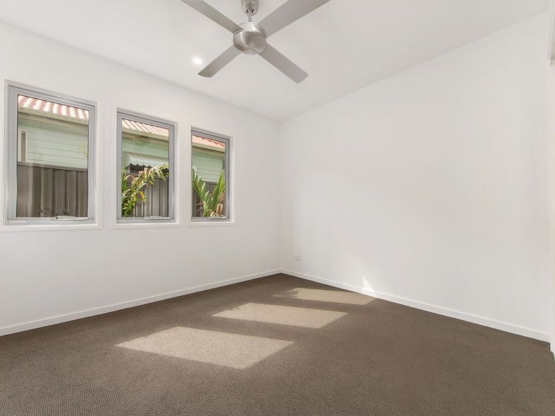 2/1816 Gold Coast Highway, Burleigh Heads QLD 4220