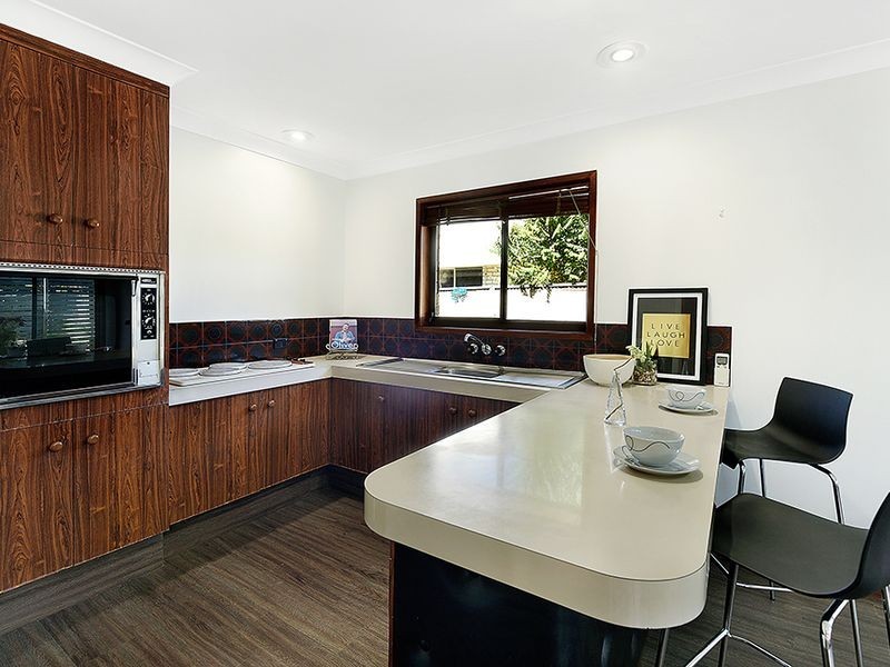 12 Cassia Ct, Palm Beach QLD 4221