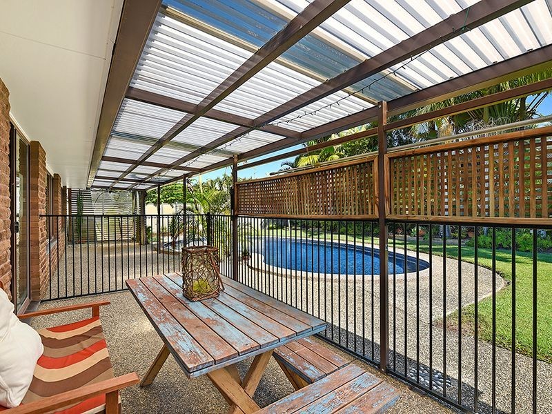 12 Cassia Ct, Palm Beach QLD 4221