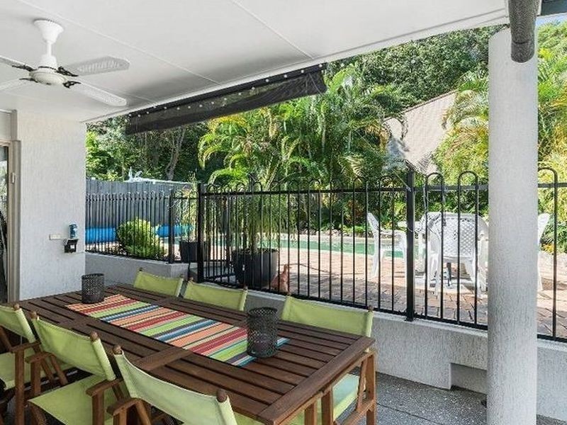 18 Hooper Drive, Currumbin QLD 4223