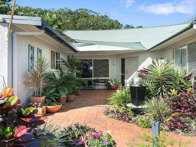 18 Hooper Drive, Currumbin QLD 4223