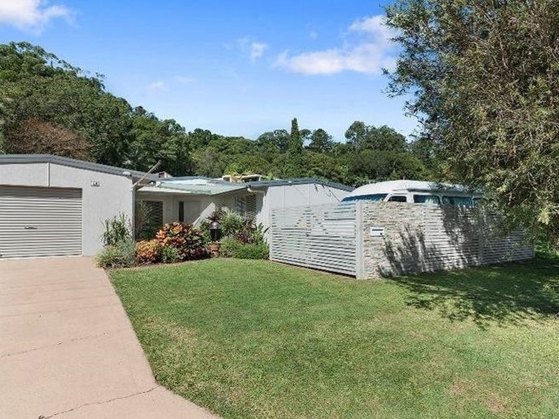 18 Hooper Drive, Currumbin QLD 4223