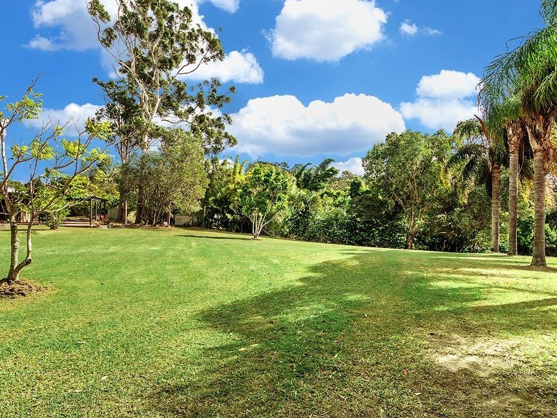 10 Woodland Drive, Reedy Creek QLD 4227