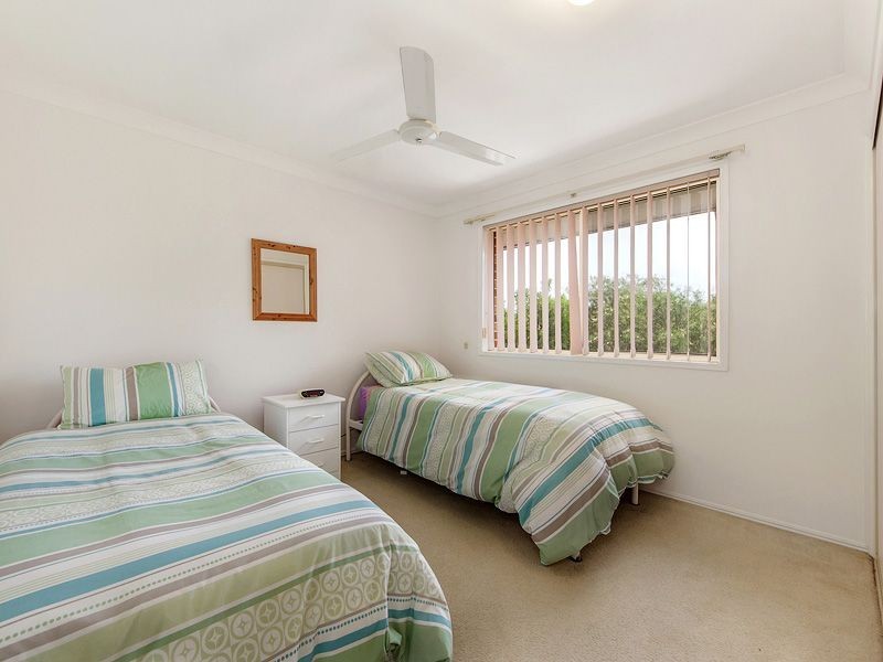 10/2 Cassowary Dr, Burleigh Waters QLD 4220