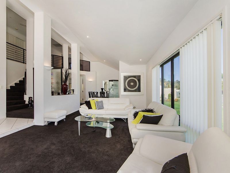 1 Palmyra Court, Burleigh Waters QLD 4220