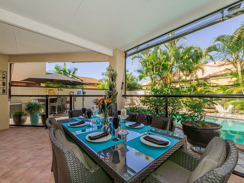 1 Palmyra Court, Burleigh Waters QLD 4220