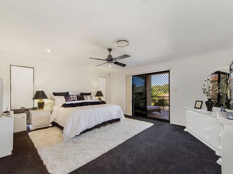 1 Palmyra Court, Burleigh Waters QLD 4220