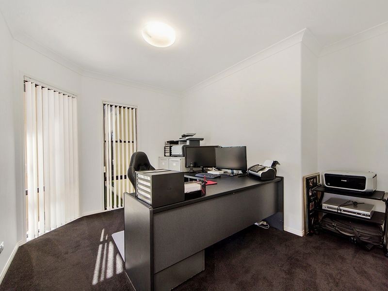 1 Palmyra Court, Burleigh Waters QLD 4220