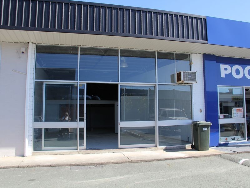 1 & 2/99 Ashmore Road, Bundall QLD 4217