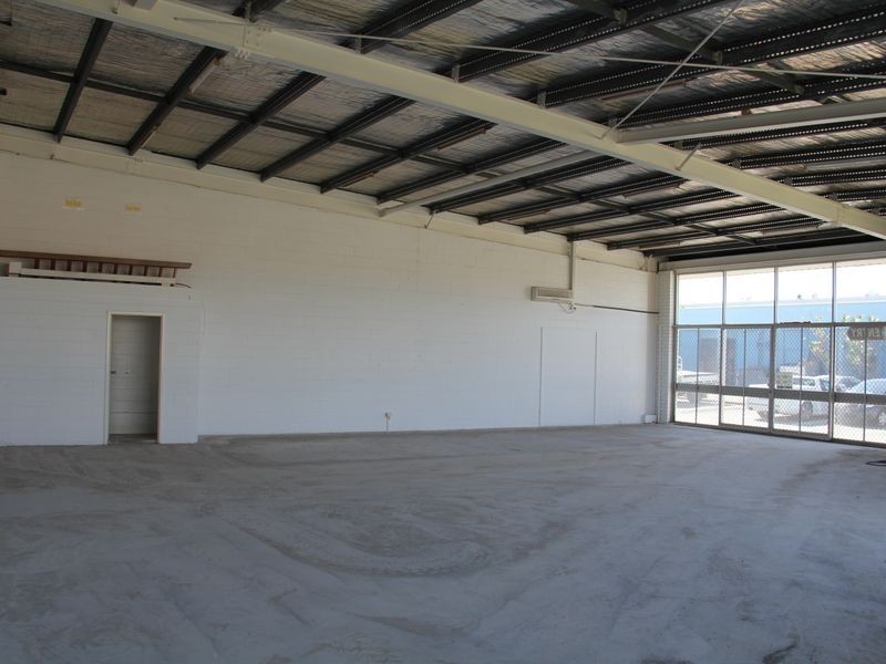 1 & 2/99 Ashmore Road, Bundall QLD 4217