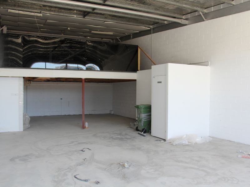 1 & 2/99 Ashmore Road, Bundall QLD 4217