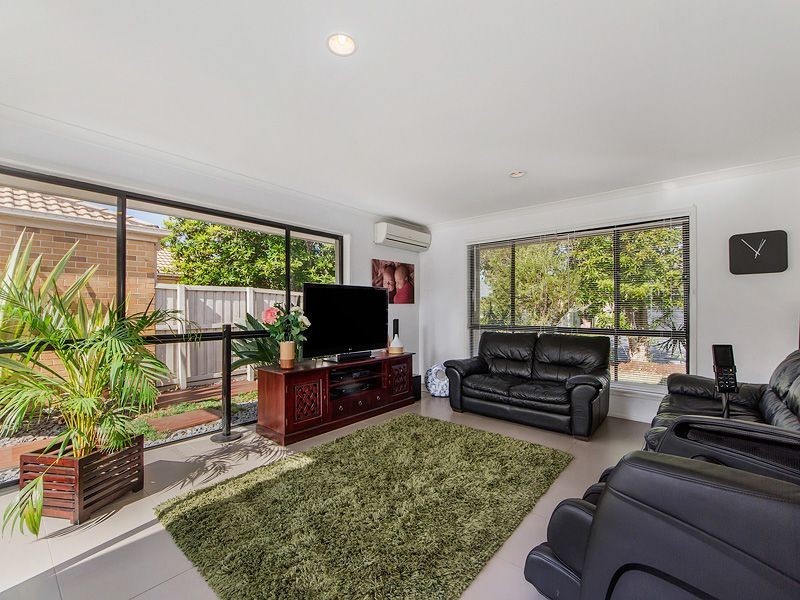 5 Greendale Pl, Burleigh Waters QLD 4220