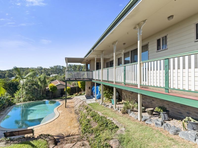 24 Robinson Place, Currumbin Waters QLD 4223
