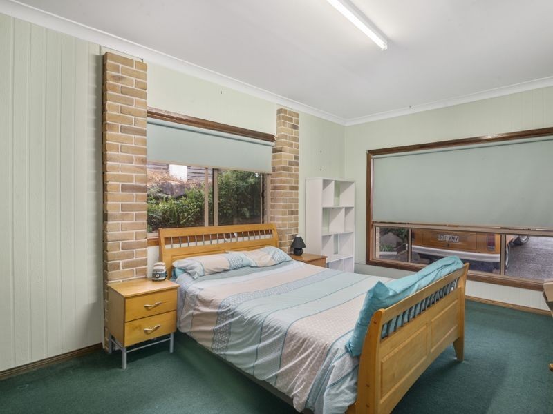 24 Robinson Place, Currumbin Waters QLD 4223