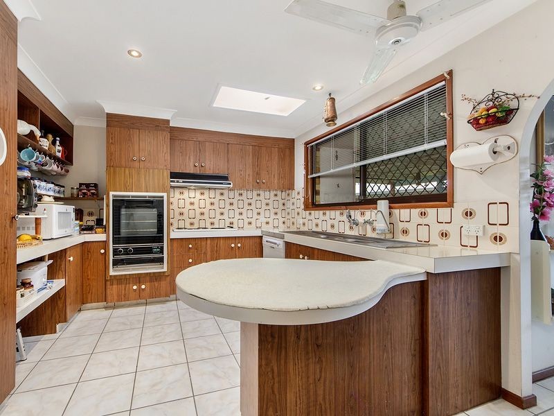 106 Burleigh Street, Burleigh Waters QLD 4220