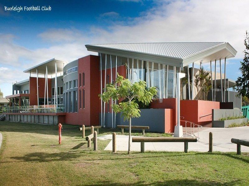 2/20 Peacock Place, Burleigh Waters QLD 4220