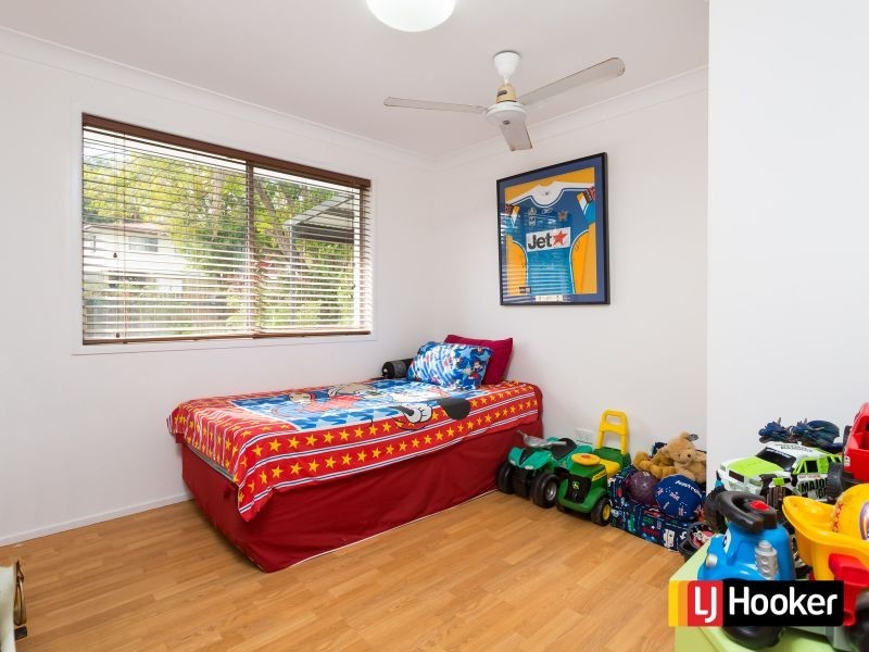 6 Wattle St, Varsity Lakes QLD 4227