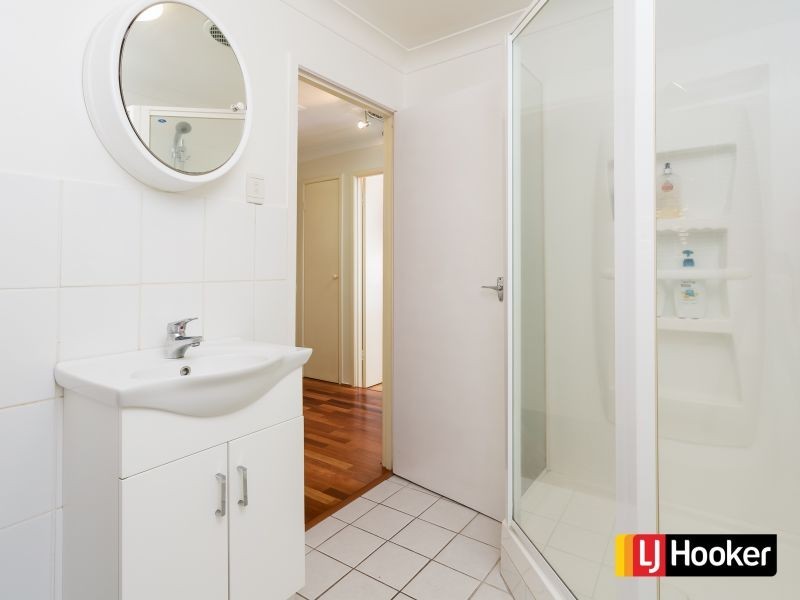 6 Wattle St, Varsity Lakes QLD 4227