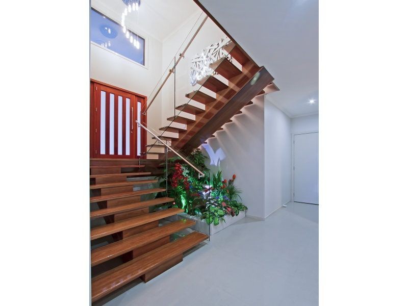4 Koolang Crescent, Reedy Creek QLD 4227