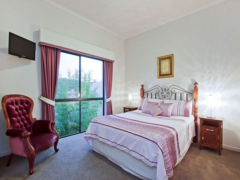 4 Koolang Crescent, Reedy Creek QLD 4227