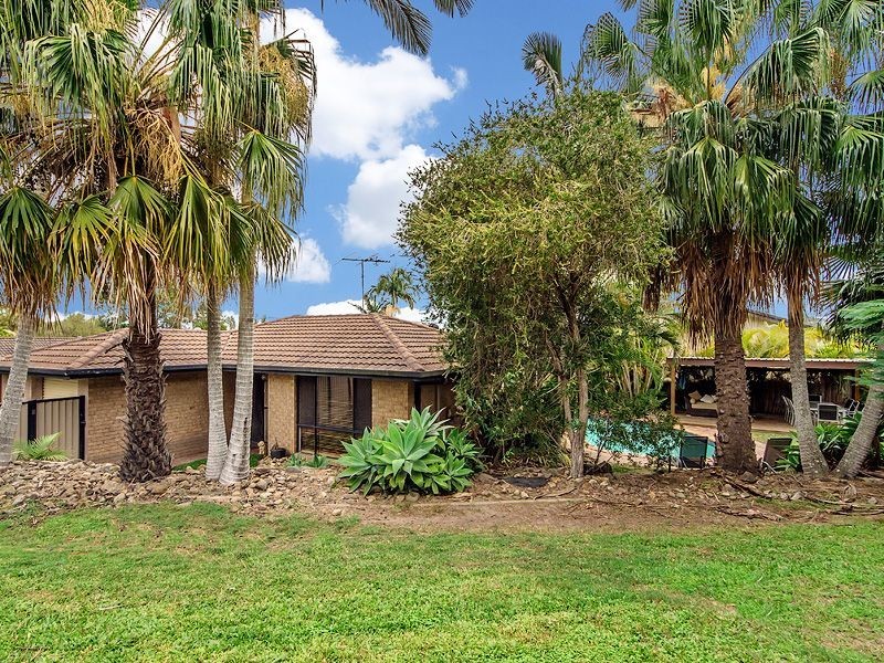 16 Darnel Street, Elanora QLD 4221