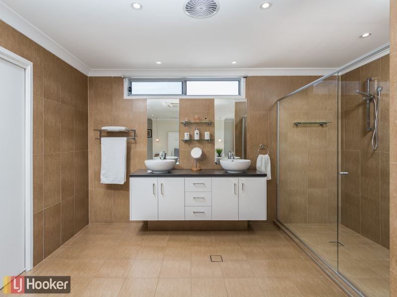 69/19 Santa Barbara Road, Hope Island QLD 4212