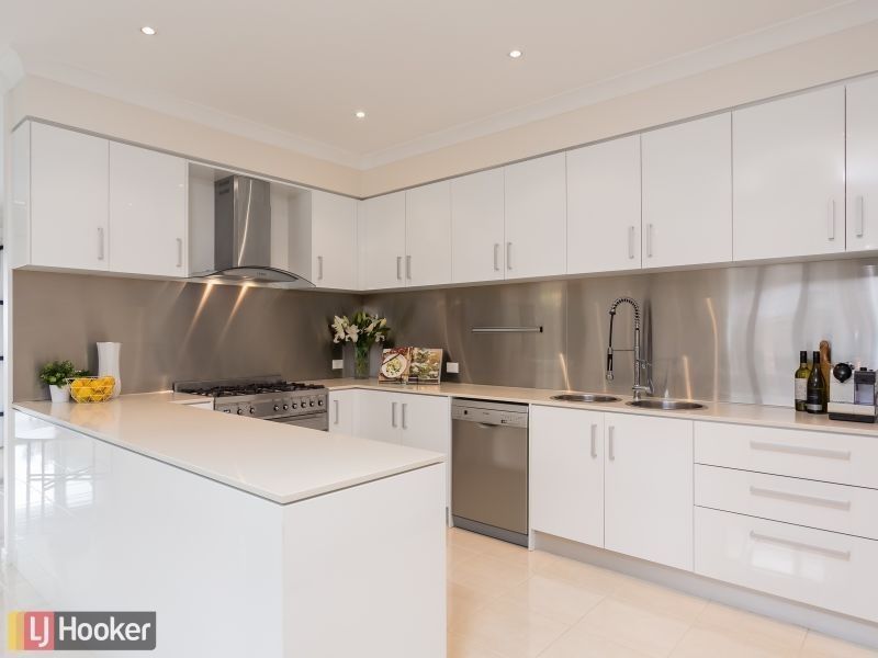 69/19 Santa Barbara Road, Hope Island QLD 4212